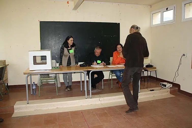 9N 