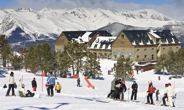 Hotel Port-Ain&eacute; 2000