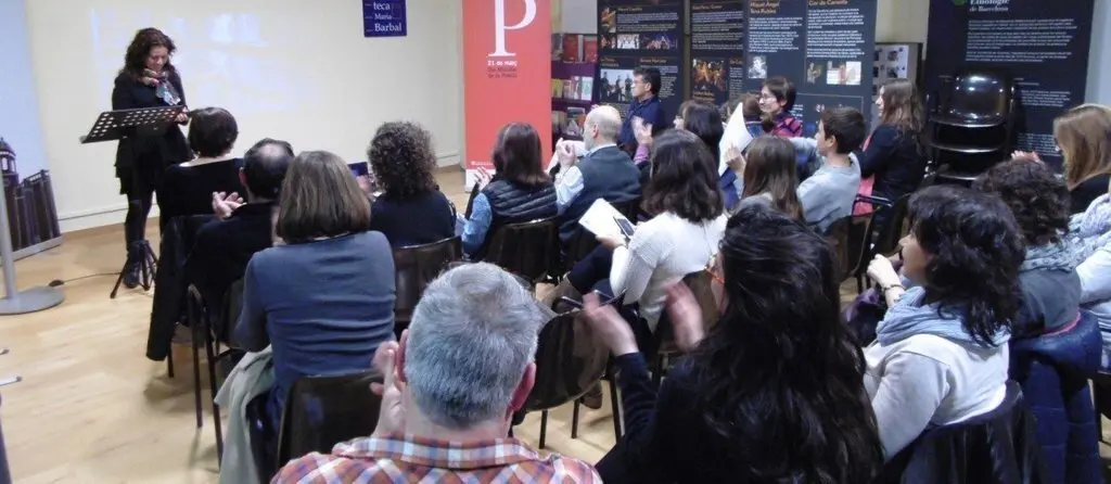 FOTO DIA MUNDIAL DE LA POESIA2