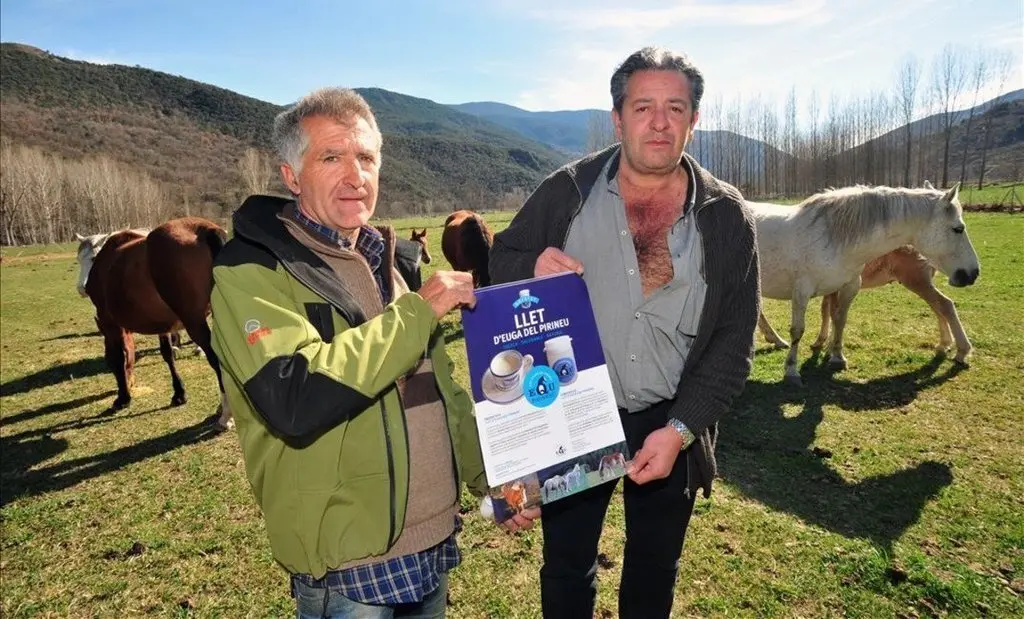 22 03 2016 SORT  JORDI BARO I JOSEP PERO  COMERCIALITZAN LA LLET DE LES SEVES EQUES FOTO ANA MENESES