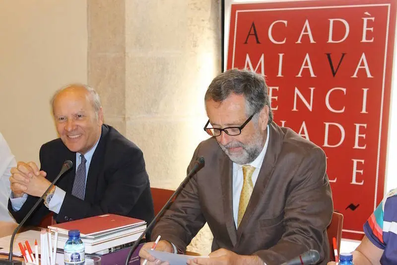 aue-tv-eth-president-dera-academia-aranesa-jusep-lois-sans-en-plen-dera-academia-valenciana-451