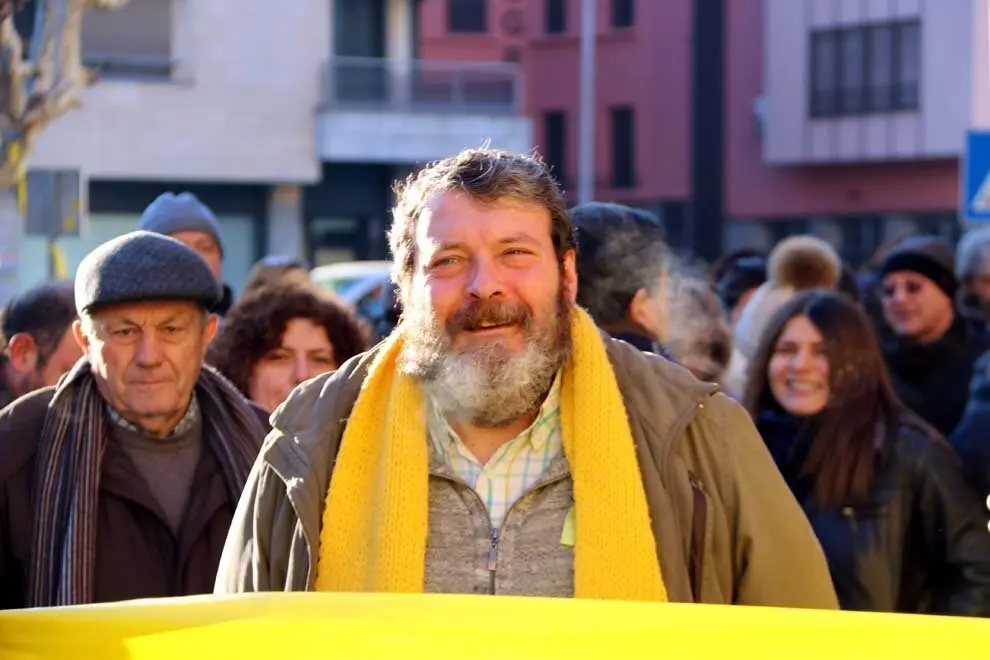 Primer pla de Manel Riu, el professor de Tremp, abans d'entrar al Jutjat de Tremp el 18 de gener del 2018. (horitzontal)