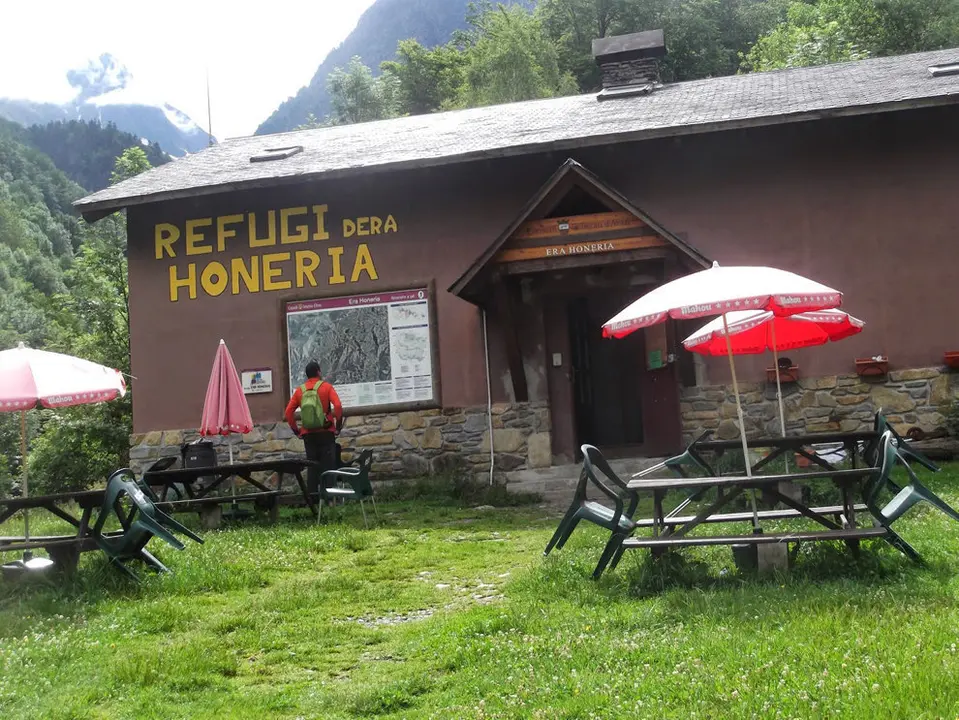 Refugi dera Honeria 2