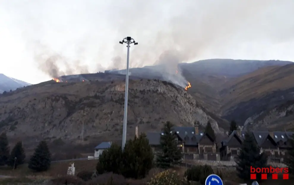 Incendi a Arties. Imatge del 7 de gener de 2019. (Horitzontal)