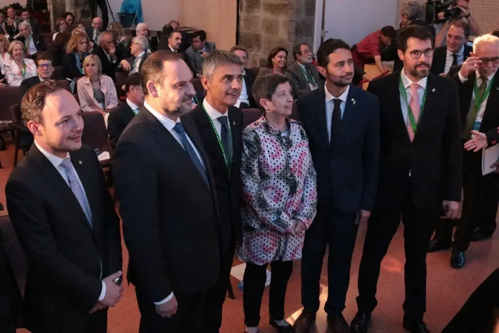 Pla general del ministre de Foment en funcions, Jos..... Luis .....balos, abans d'intervenir a la cloenda de la 30a Trobada Empresarial al Pirineu acompanyat del conseller de Territori i Sostenibilitat, Dami...... Calvet, el 7 de juny de 2019 (Horitzontal).