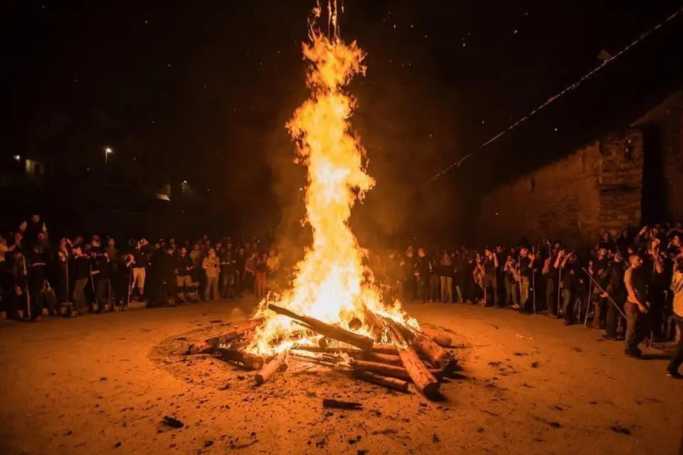 Falles d'Isil