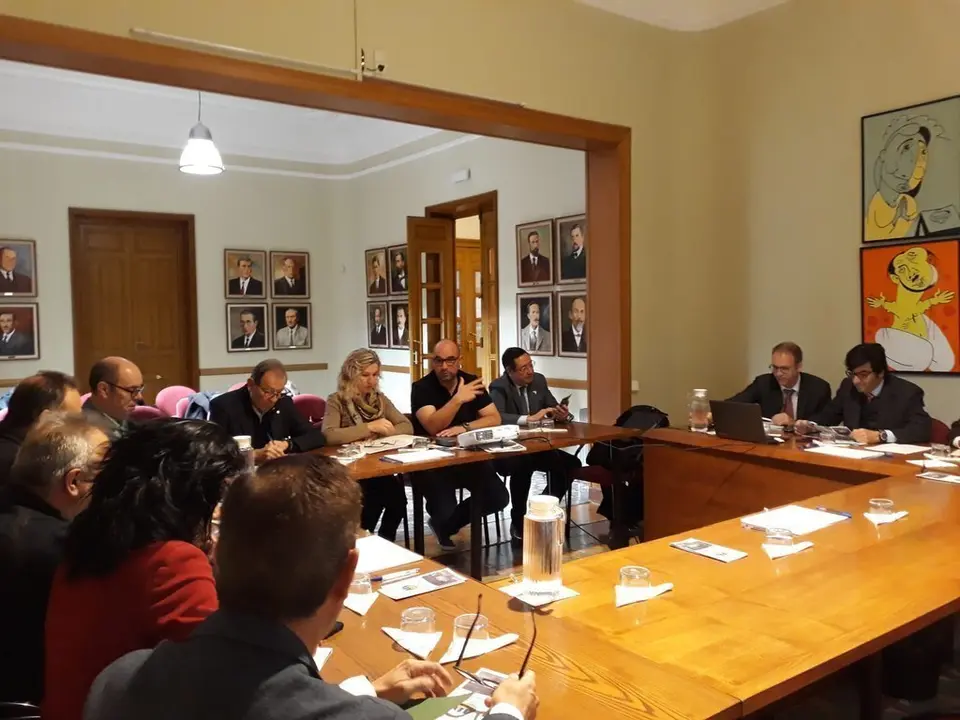 Pla general de la reuni&oacute; de la Comissi&oacute; de seguiment de la l&iacute;nia del tren de Lleida-la Pobla de Segur el 20 de novembre del 2019. (horitzontal)