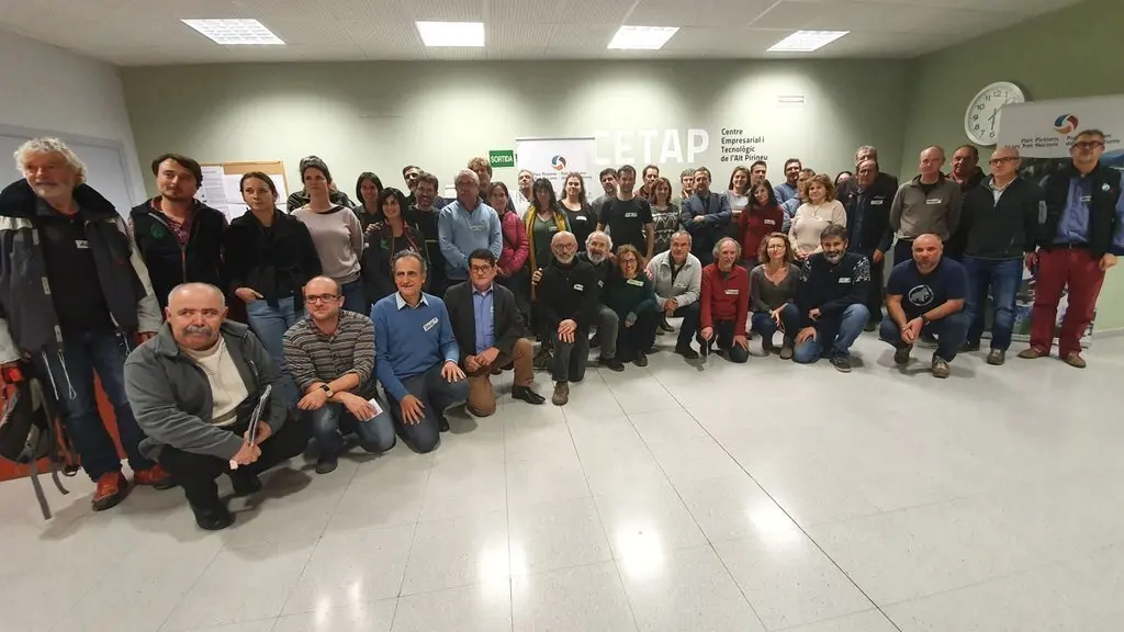 Pla obert dels representants de Catalunya, Fran&ccedil;a i Andorra que han participat al taller celebrat a la Seu d'Urgell, el 5 de desembre del 2019. (Horitzontal)