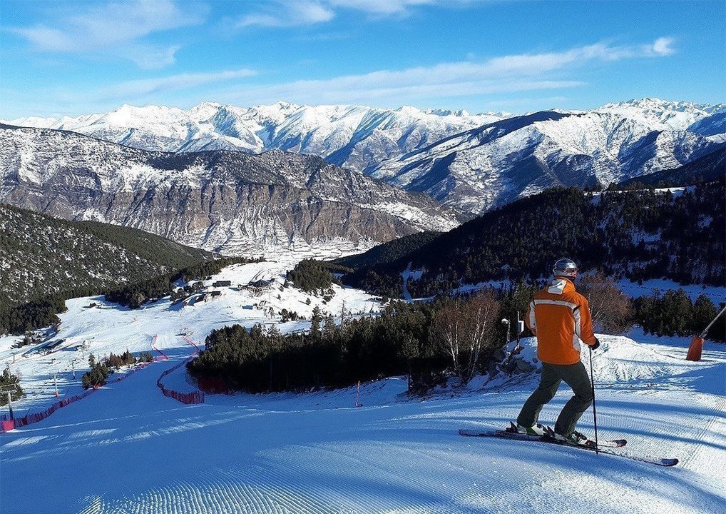 Espot Esquí, un paradís per als esquiadors FGC