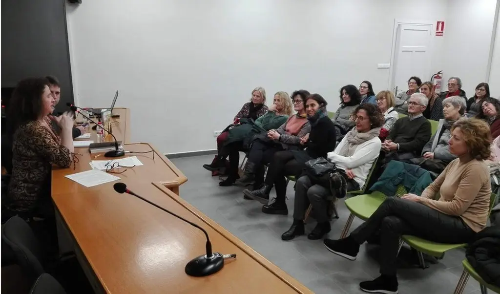 Sort dones 1