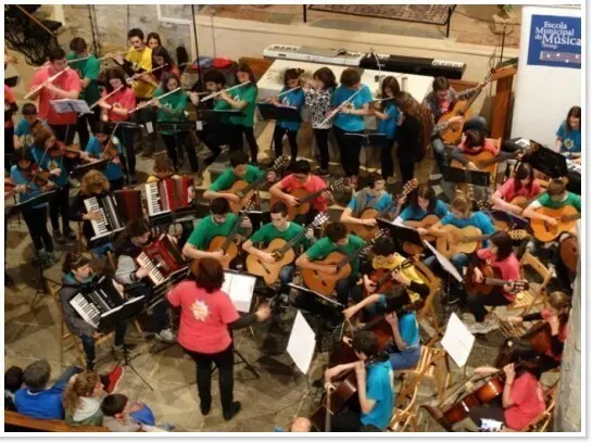 ESCOLA DE MUSICA