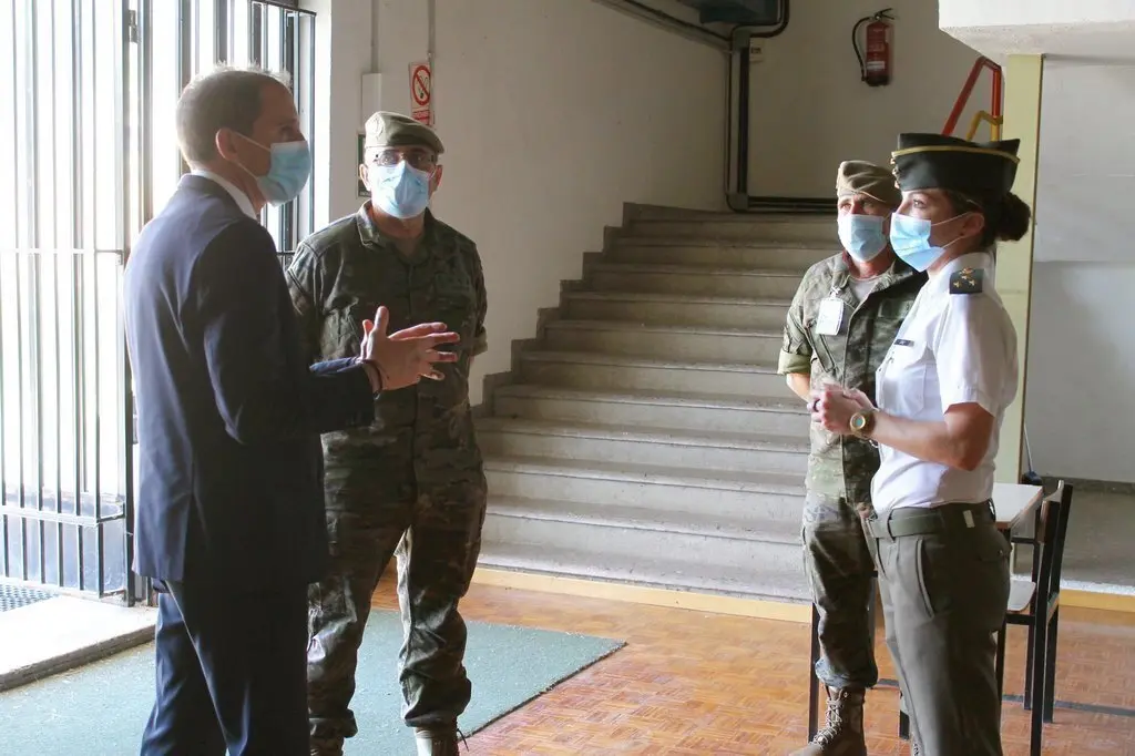 El subdelegat del Govern a Lleida, Jos&eacute; Cresp&iacute;n, ha visitat l'Acad&egrave;mia General B&agrave;sica de Suboficials (AGBS) de Talarn (Pallars Juss&agrave;) el 3 d'agost del 2020. (horitzontal)