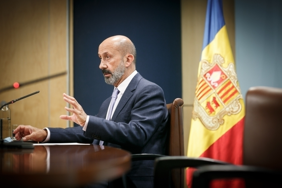 Ministre Joan Mart&iacute;nez Benazet tris