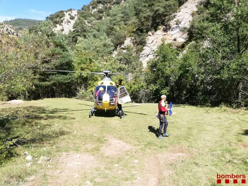 Bombers rescat a la Vansa