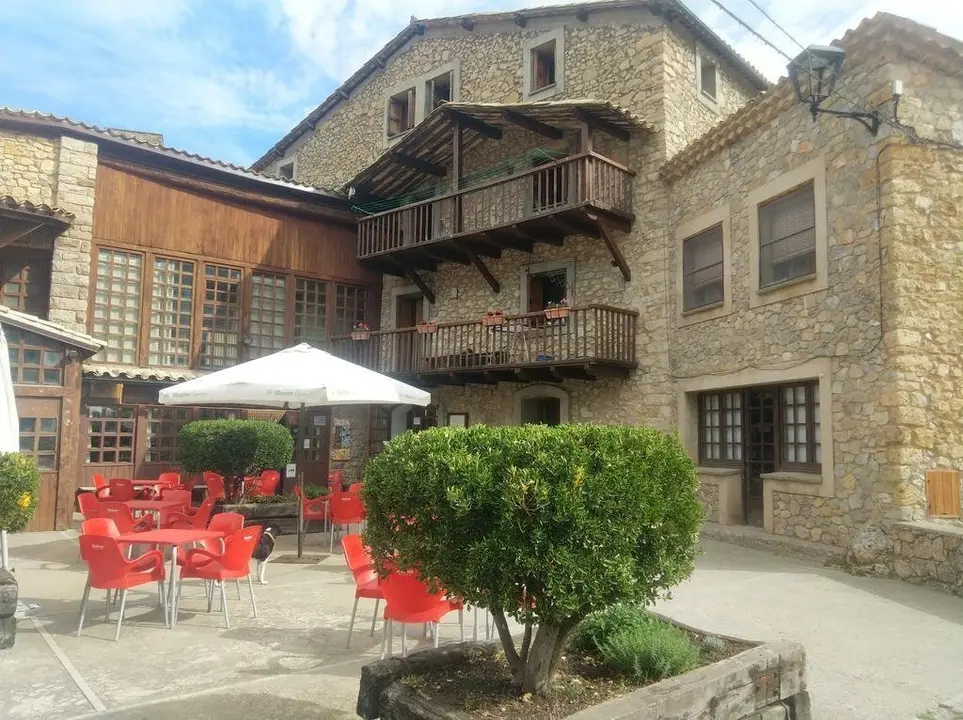Can Cortina Alberg Tuixent