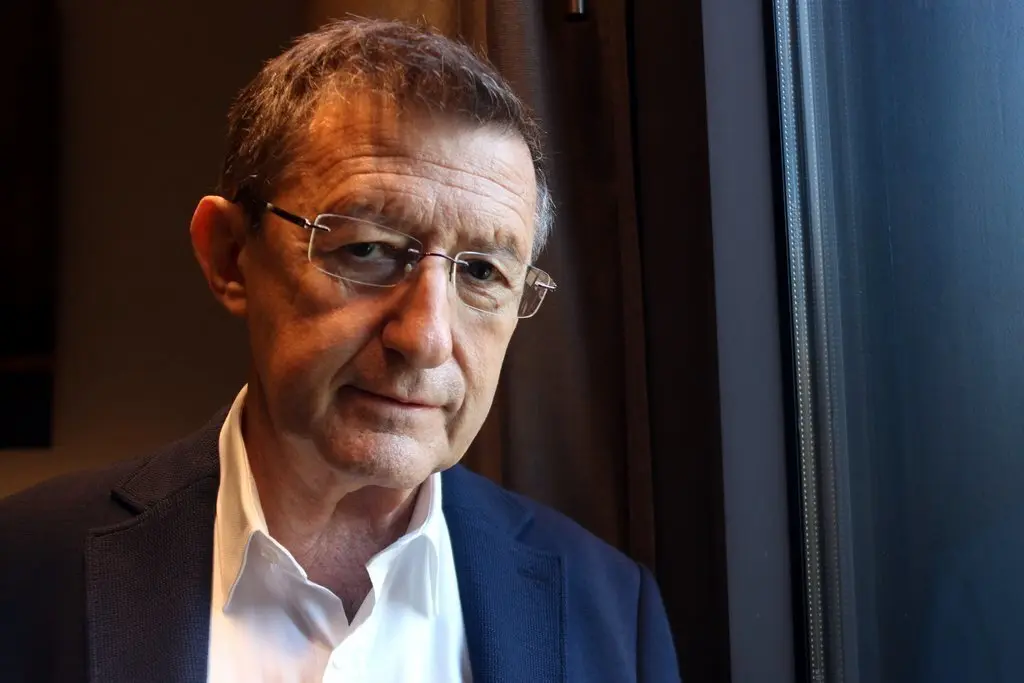 Primer pla del cineasta Francesc Betriu, Premi Gaud&iacute; d&rsquo;Honor Miquel Porter 2020, el 27 de novembre del 2019 (horitzontal)
