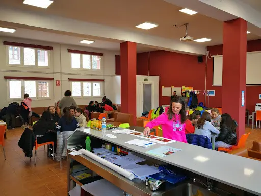 Centre joenessa Antara de Vielha