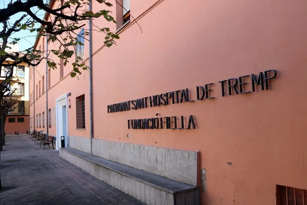 Pla de detall de la resid&egrave;ncia Fundaci&oacute; Fiella-Sant Hospital de Tremp el 23 de novembre del 2020. (horitzontal)