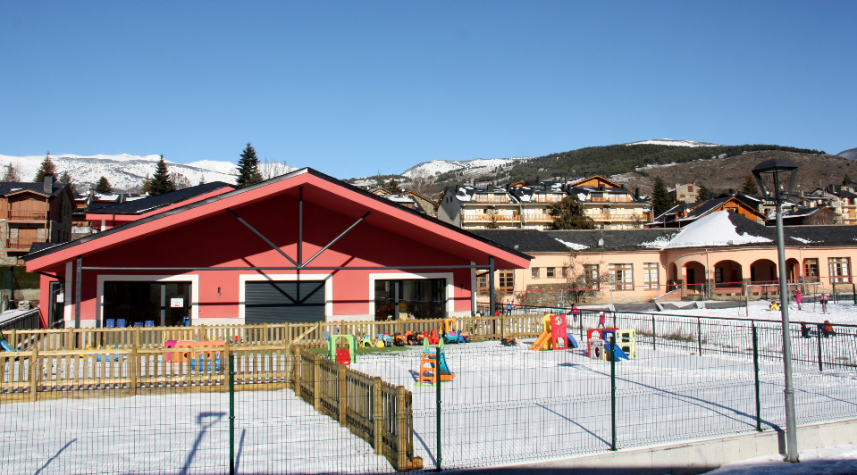 Escola Jaume I de Ll&iacute;via