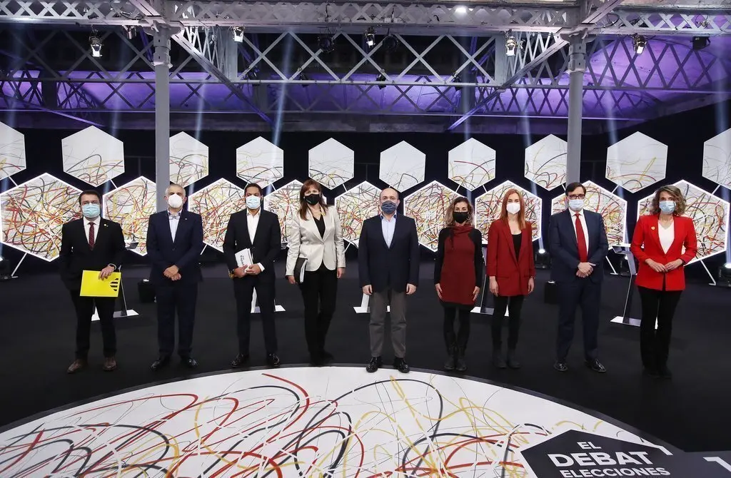 Imatge de grup dels nou candidats a la presid&egrave;ncia de la Generalitat a les eleccions del 14 de febrer del 2021 abans del debat electoral a 'La Sexta'. 11 de febrer del 2021. Pla general. (Horitzontal)