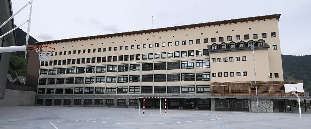 Institut d'Aran tris