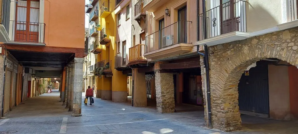 Carrer dels Canonges la Seu 2