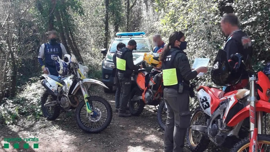 Agents Rurals den&uacute;ncia circulaci&oacute; medi natural