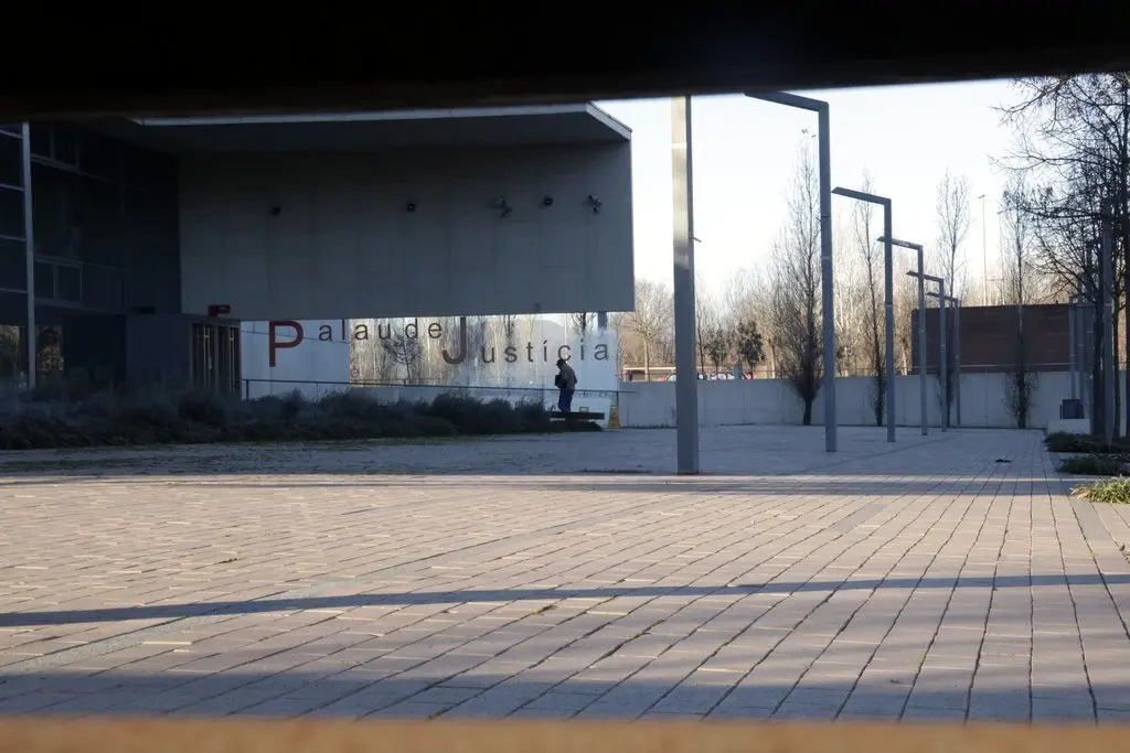 Pla mitj&agrave; del Palau de Just&iacute;cia de Girona l'11 de gener del 2019 (horitzontal)
