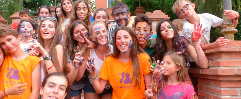 Joventut col&ograve;nies L'estiu &eacute;s teu