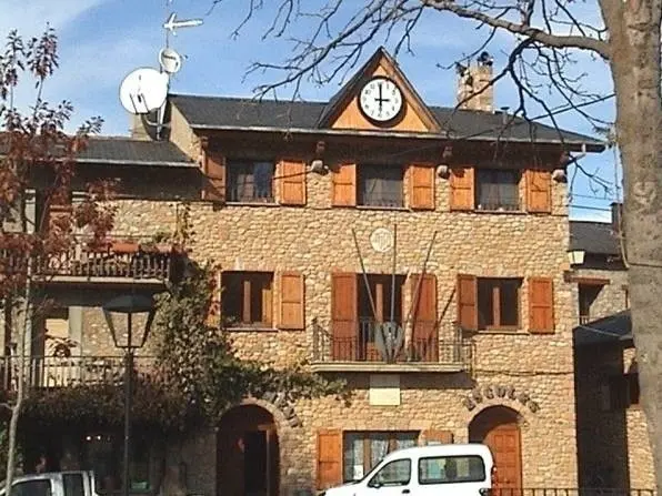 Escola de Prats i Sansor
