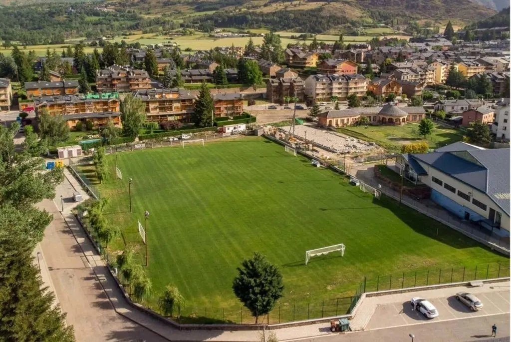 Futbol Ll&iacute;via