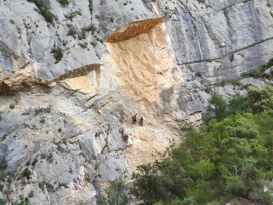 Pla obert on es pot veure el despreniment de roques al congost de Mont-rebei. (Horitzontal)