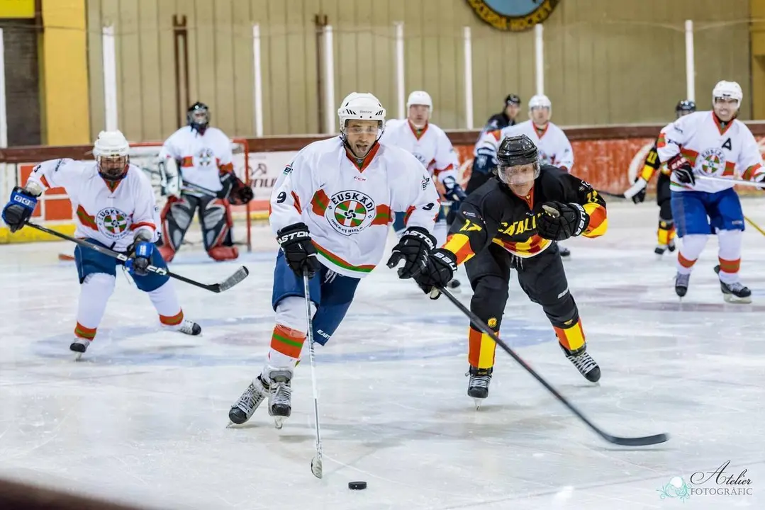 Hoquei-Gel-Veterans-Selecci&oacute;ns-Catalunya-VS-Euskadi