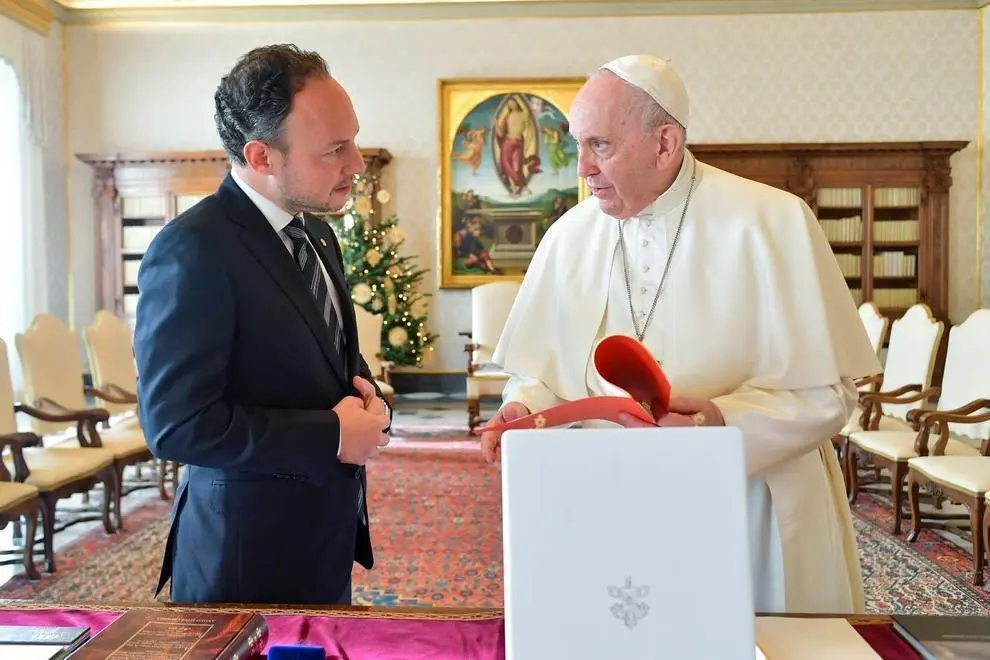Espot Papa Francisco