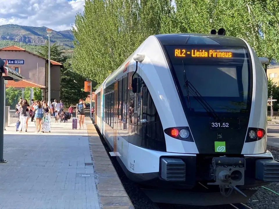 Tren de la Pobla de Segur