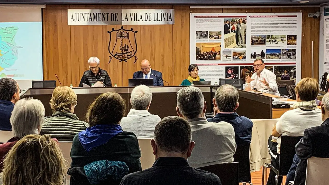 IEC a Ll&iacute;via 2