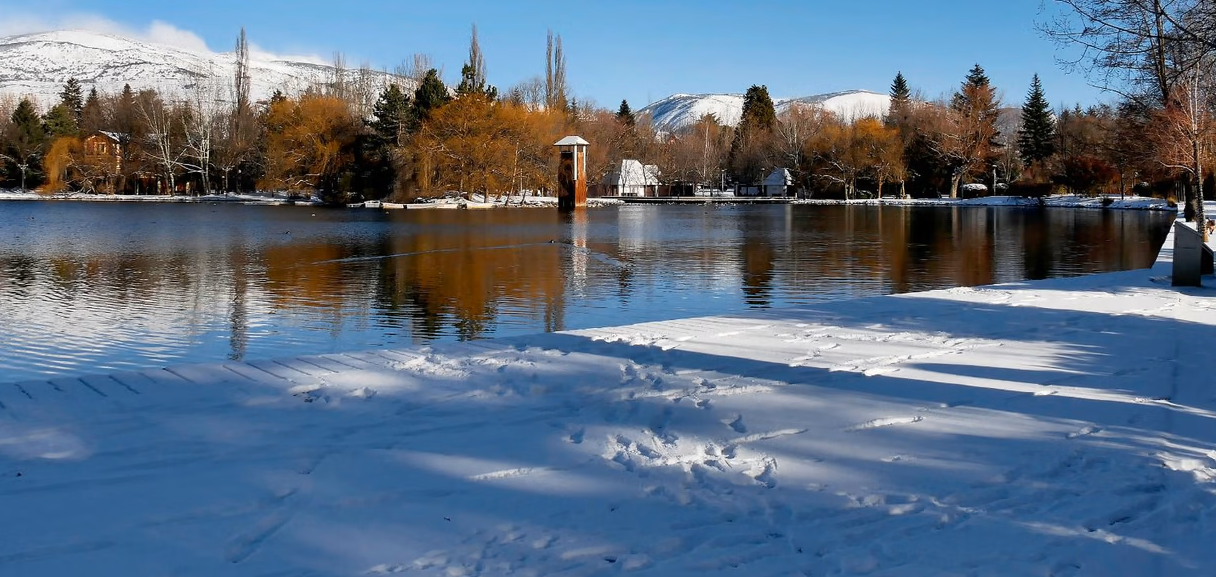 Puigcerd&agrave; llac gelat Toni Lora