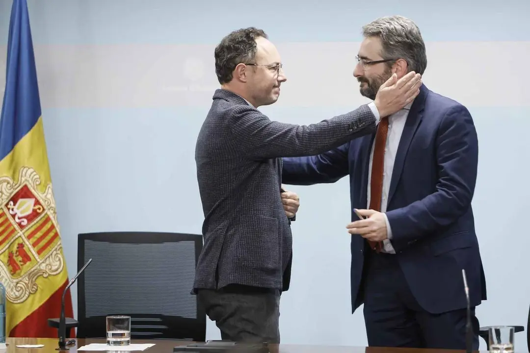 El ministre de Finances i Portaveu, 
Eric Jover ha anunciat en roda de premsa la seva dimissi&oacute; irrevocable com a ministre, despr&eacute;s de presentar-la de manera formal davant del cap de Govern.Foto:SFGA/CEsteve