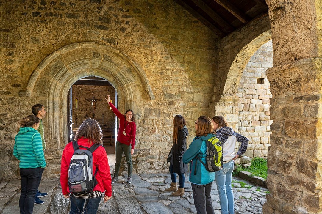 Visitants al conjunt romànic de la Vall de Boí