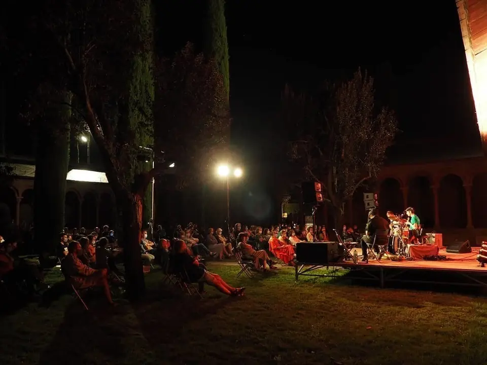 Insomni d'estiu als Claustres del Racionero
