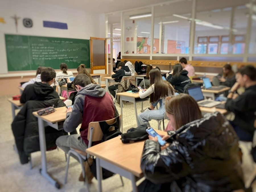 WhatsApp-Relats centre educatiu Andorra