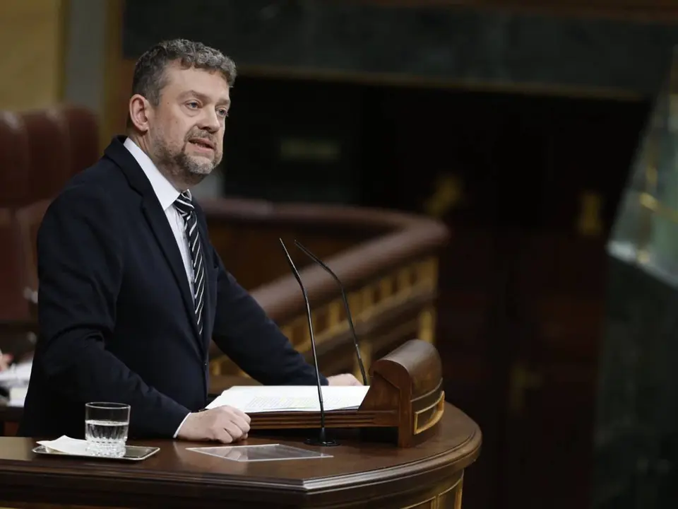 El diputat Francesc-Marc &Aacute;lvaro durant una intervenci&oacute; al Congr&eacute;s