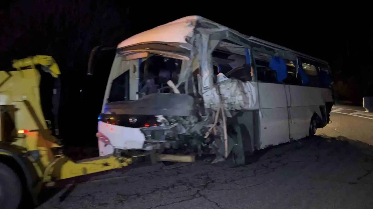 Autocar accidentat Port&egrave; 1