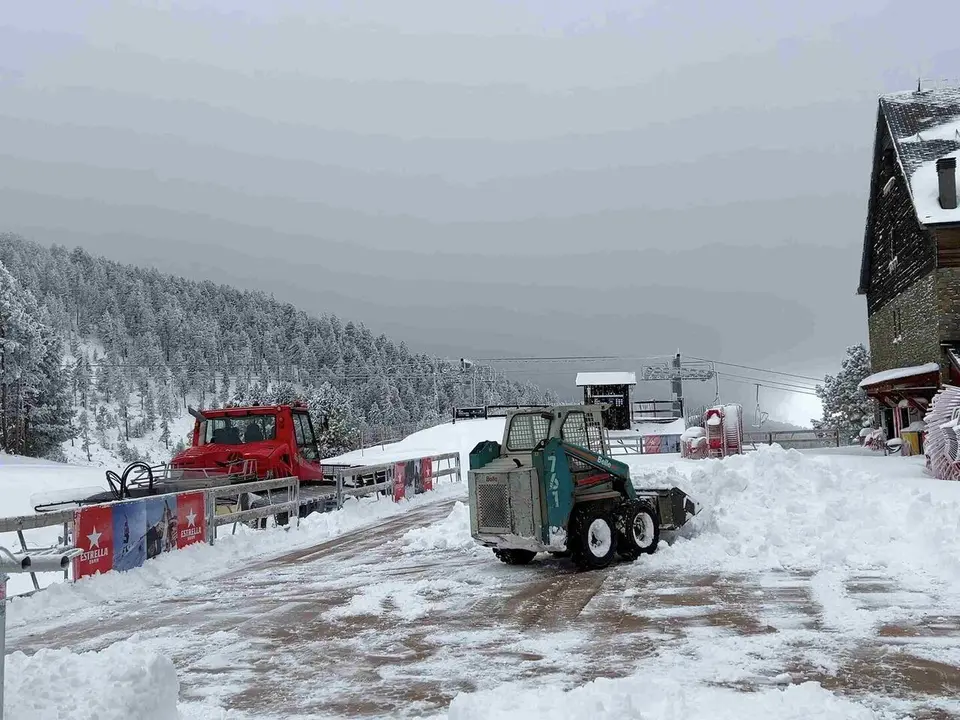 Port Ain&eacute; es prepara per obrir 2024