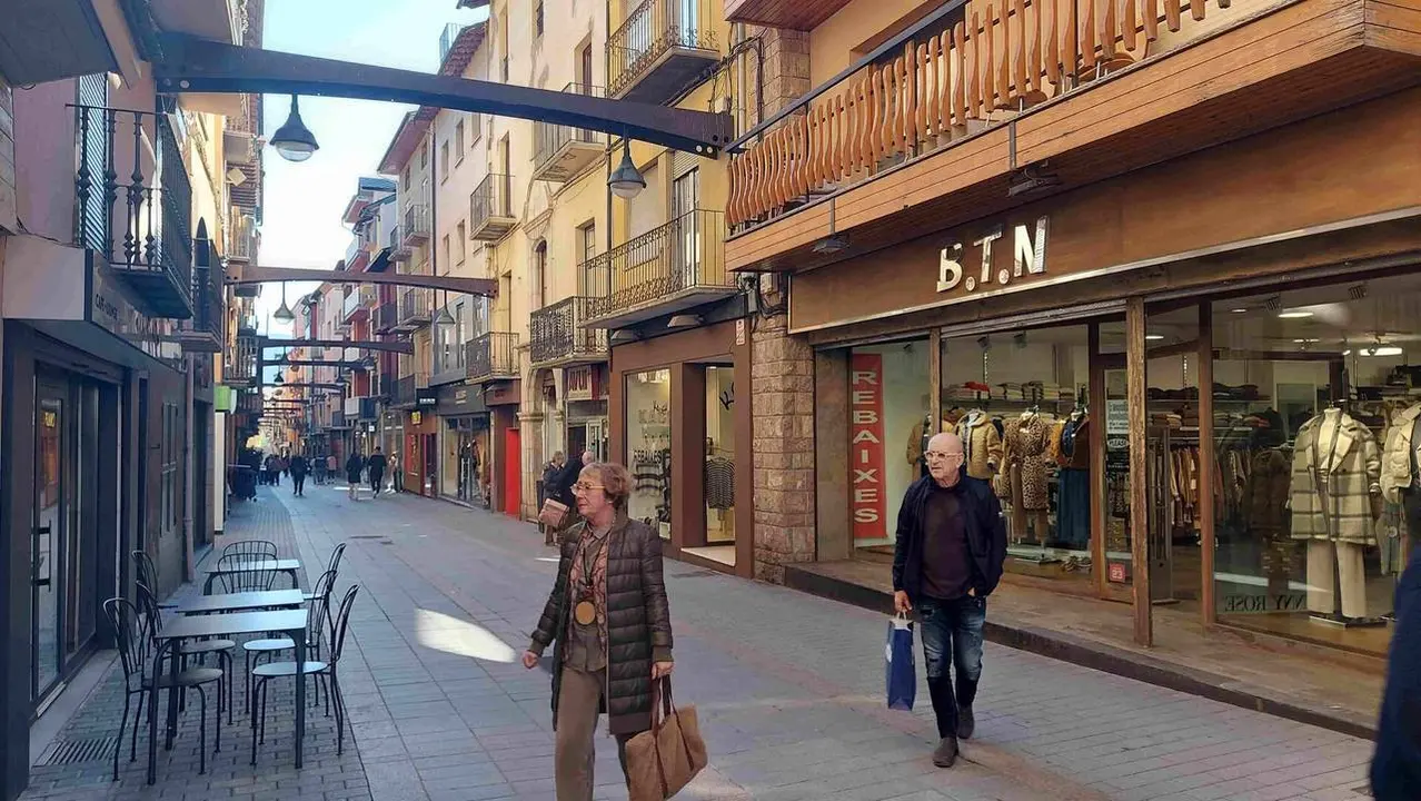 Puigcerd&agrave; carrer Major 1
