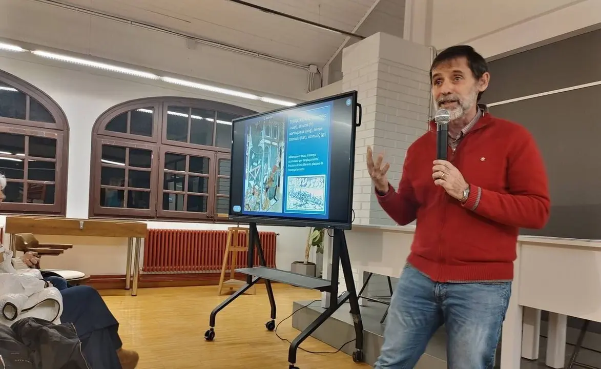 Carles Gascon Explica'm una hist&ograve;ria