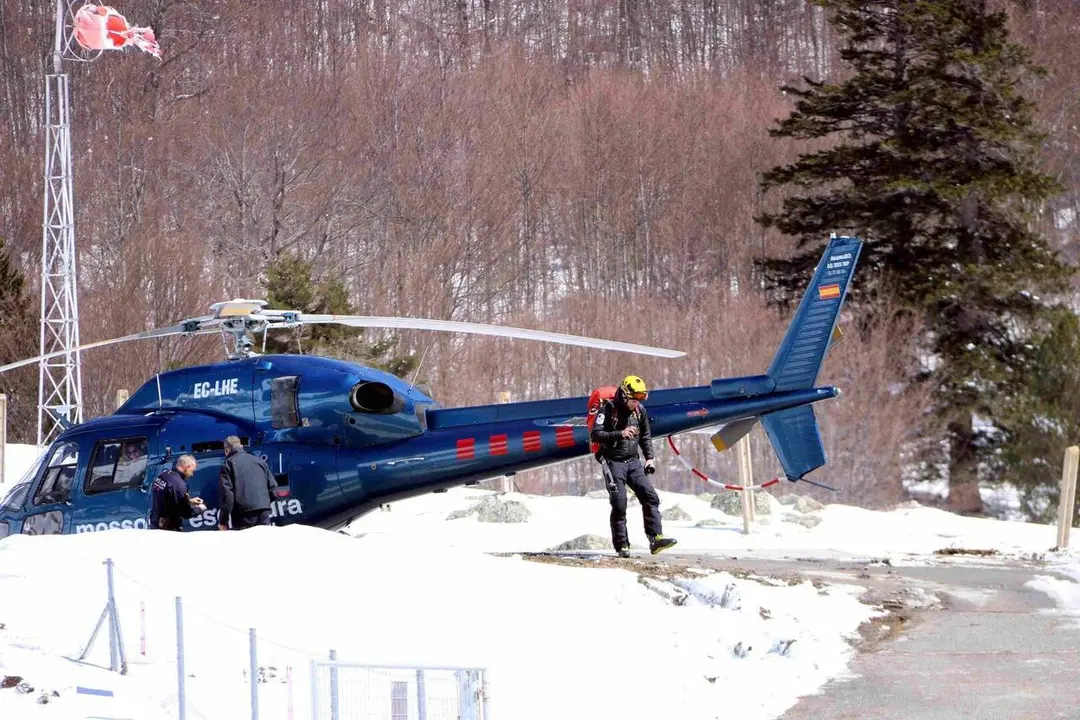 Conangles helic&ograve;pter Mossos 