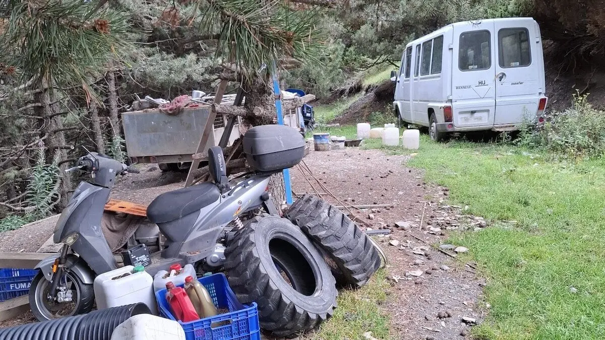 Cotxes abandonats Muntanya de Tor 2