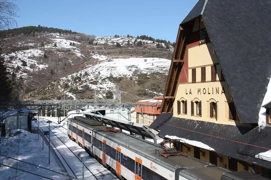 estacio-tren-la-molina-2 (1)