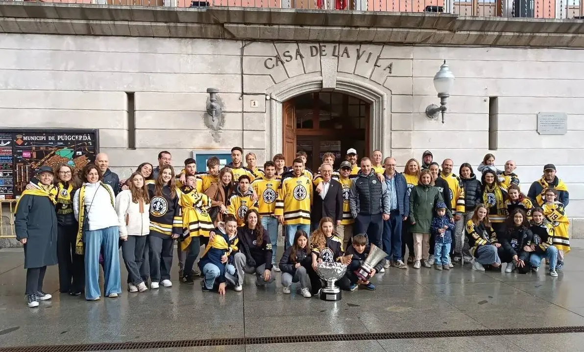 Club Gel Puigcerd&agrave; celebraci&oacute; doblet 4